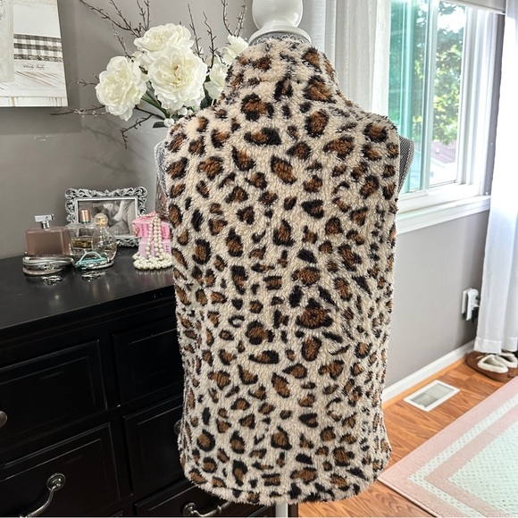 Lomon Leopard Print Faux Fur Fuzzy Zip Vest – Size Large - Picture 14 of 16